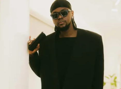 Kizz Daniel – Somebody Like You Ft. Simi Kizz Daniel – Somebody Like You Ft. Simi
